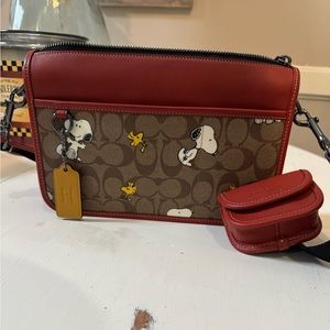 Coach x Peanuts (Snoopy) cross body like new